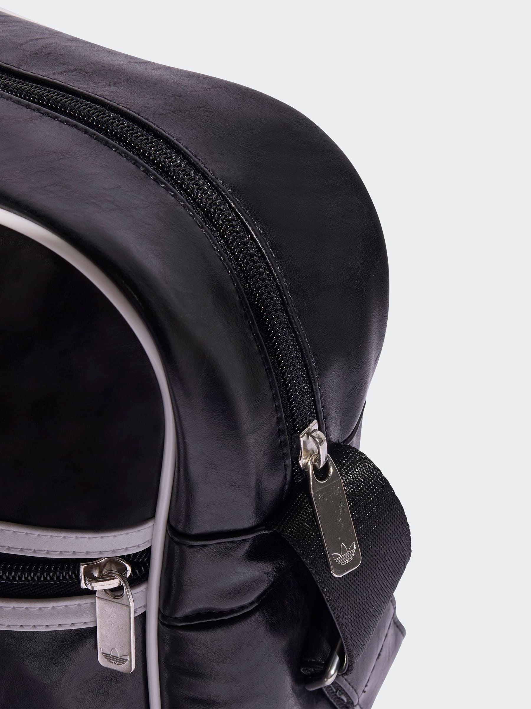 adidas Originals Airliner Bag