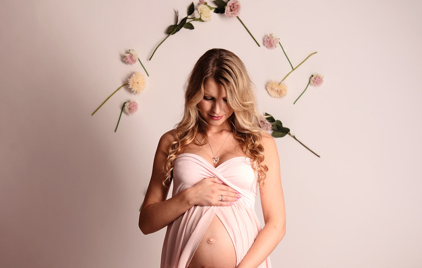 Babybauch Fotoshooting in Kiel als Geschenkidee