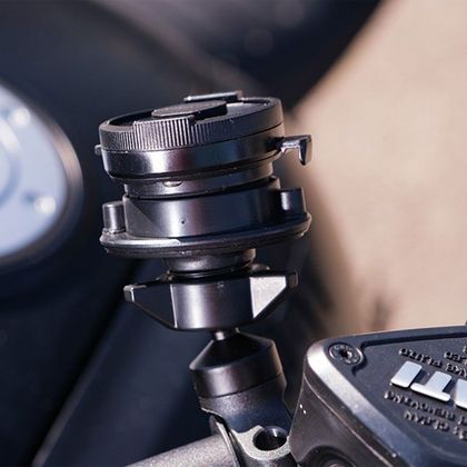 Support Smartphone Tigra Sport FitClic Neo Absorbeur de vibration pour moto