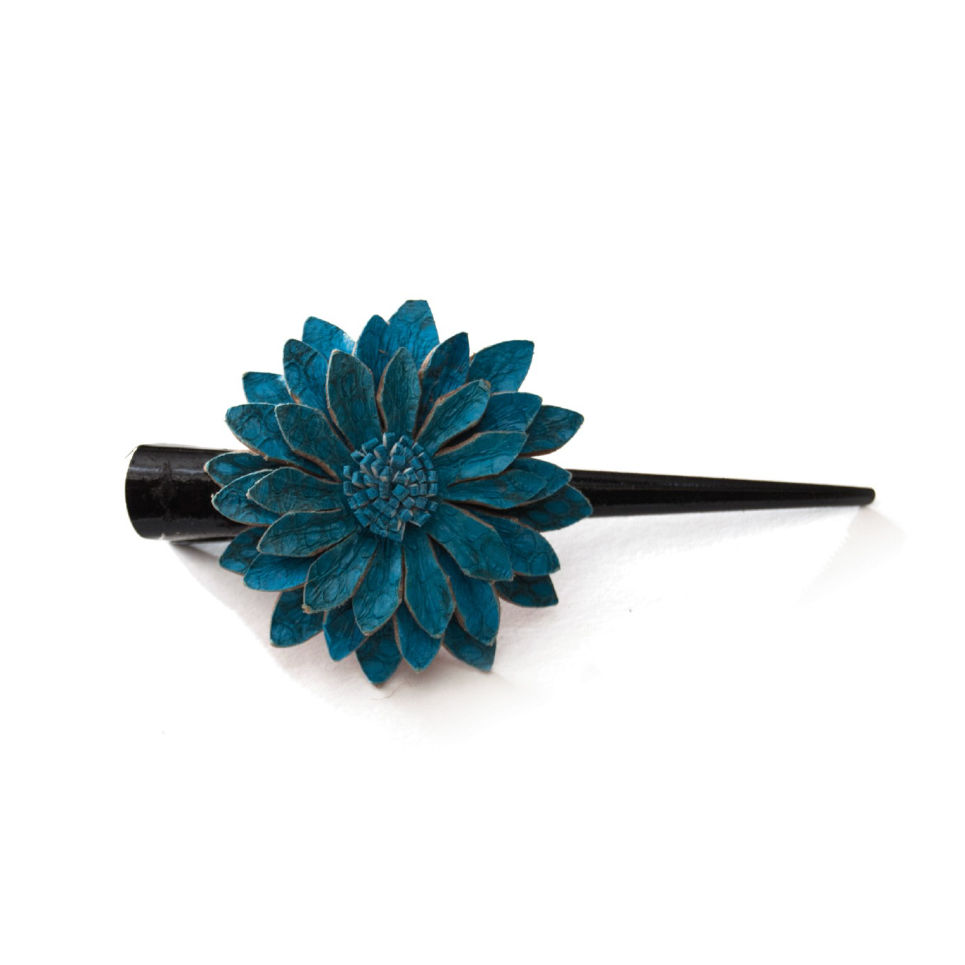 Haarklammer 'Blume' aus Holz und Leder, blau, B 15 cm, Ø 6 cm günstig bestellen