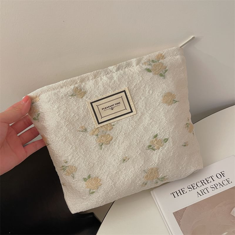Bitabis - Make-uptasje met patroon en appliqué