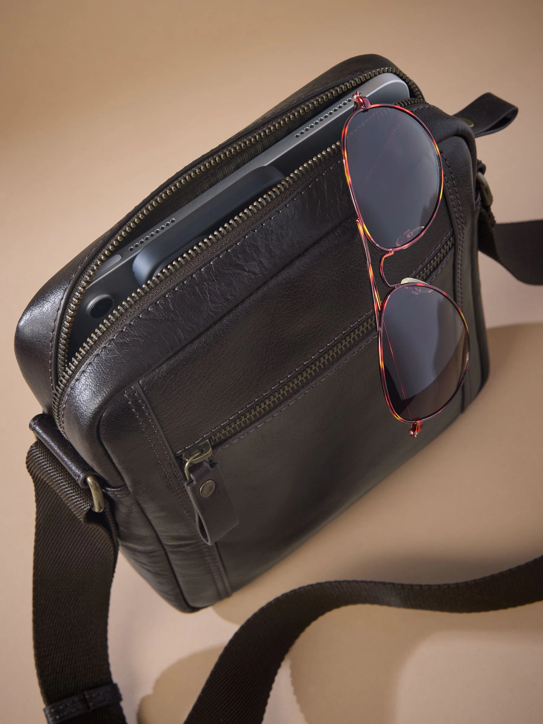 Bruin - Signature Cross-Body Bag