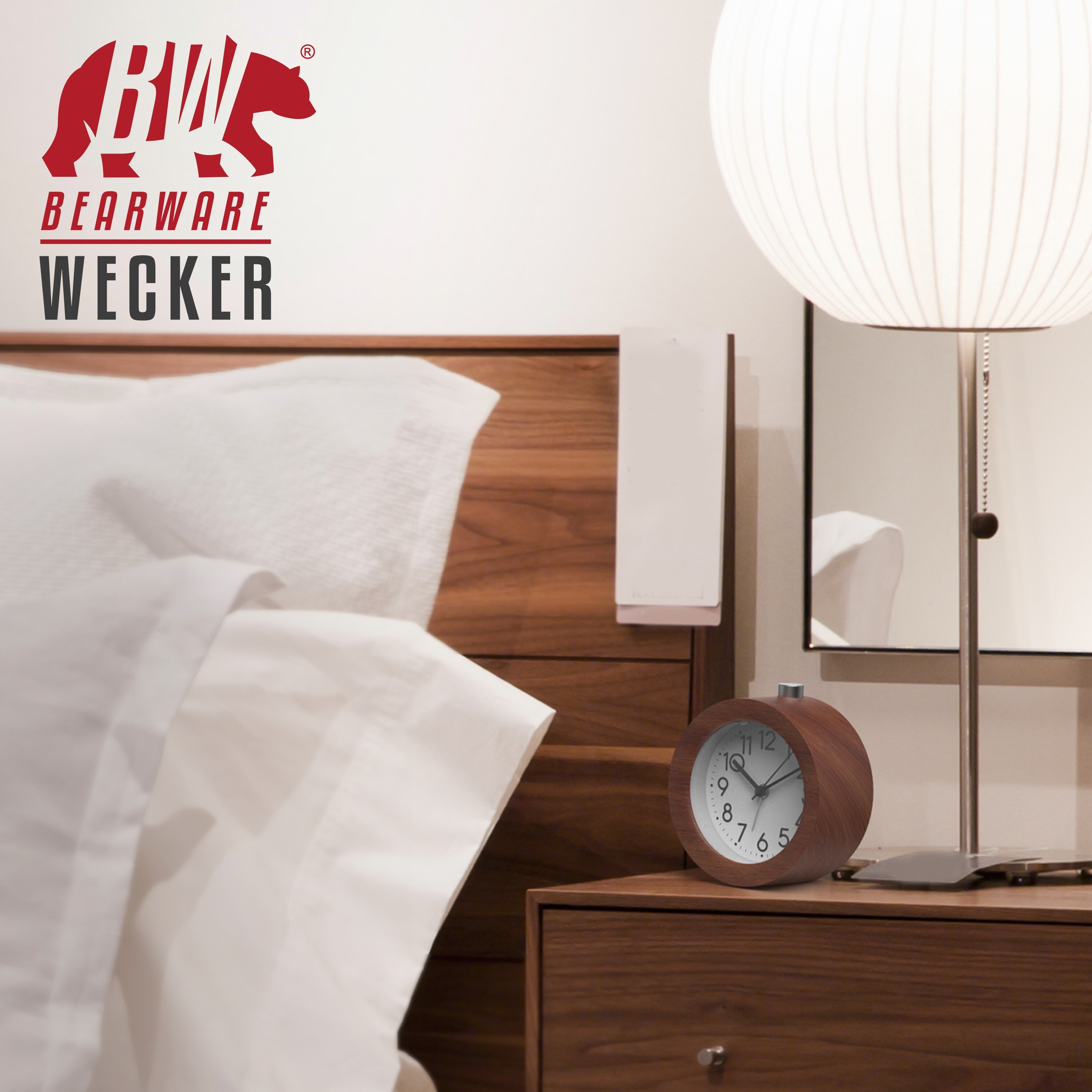 BEARWARE Analoger Wecker mit rundem Holzkorpus Holz Wecker mit beleuchtetem Ziffernblatt