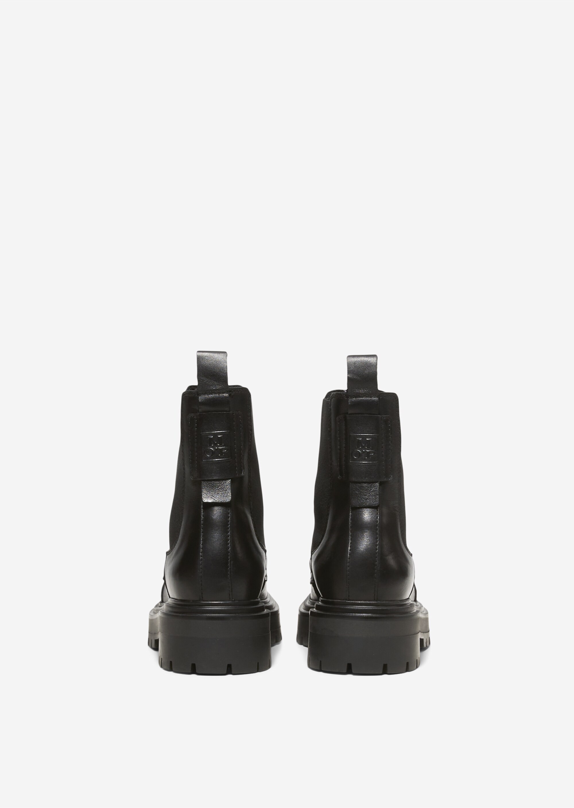 Chelsea-Boot im College Style aus softem Kalbleder