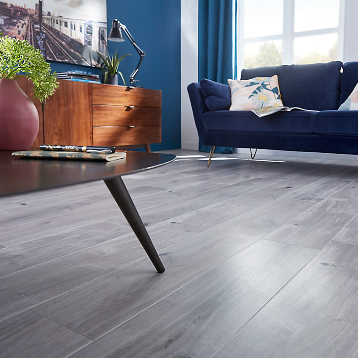 Sol stratifié à clipser Gladstone effet chêne gris L.128,6 x l.19.4 cm Ep. 8mm GoodHome