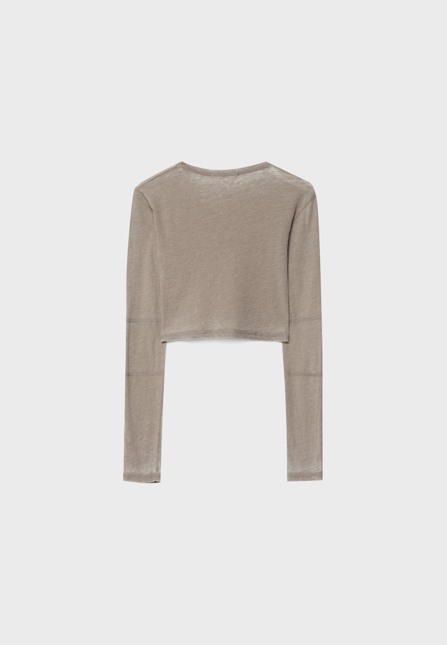 Camiseta com mangas raglan