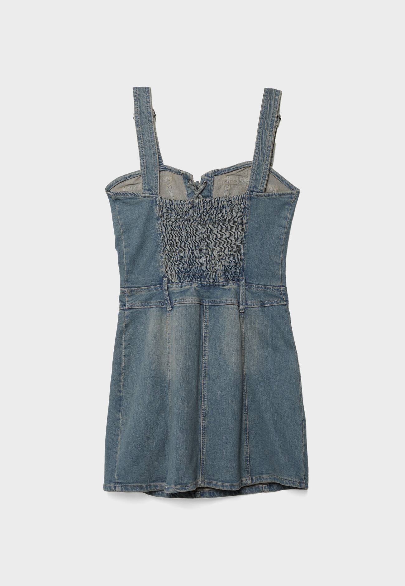 Vestido curto de ganga com bolsos