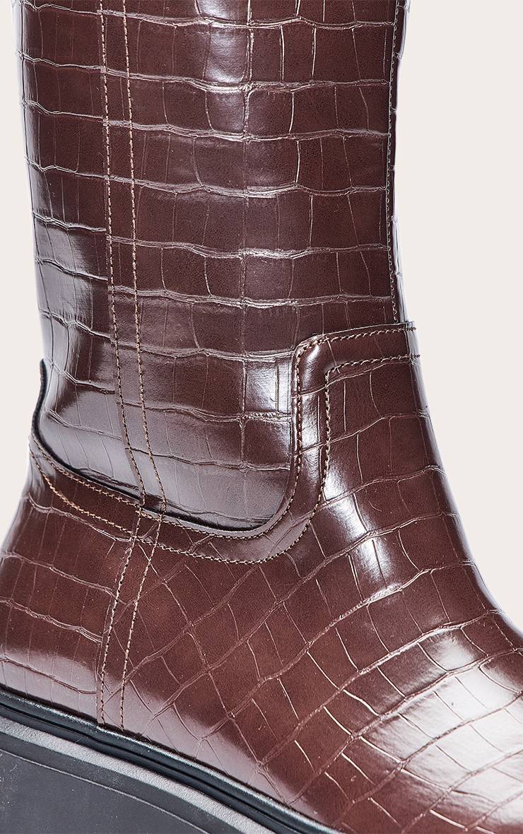 Chocolat Botte Montante Droite À Talon Épais Effet Croco
