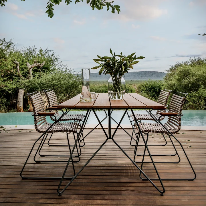 HOUE - CLICK Outdoor Dining Armlehnstuhl mit niedriger Lehne, muted white
