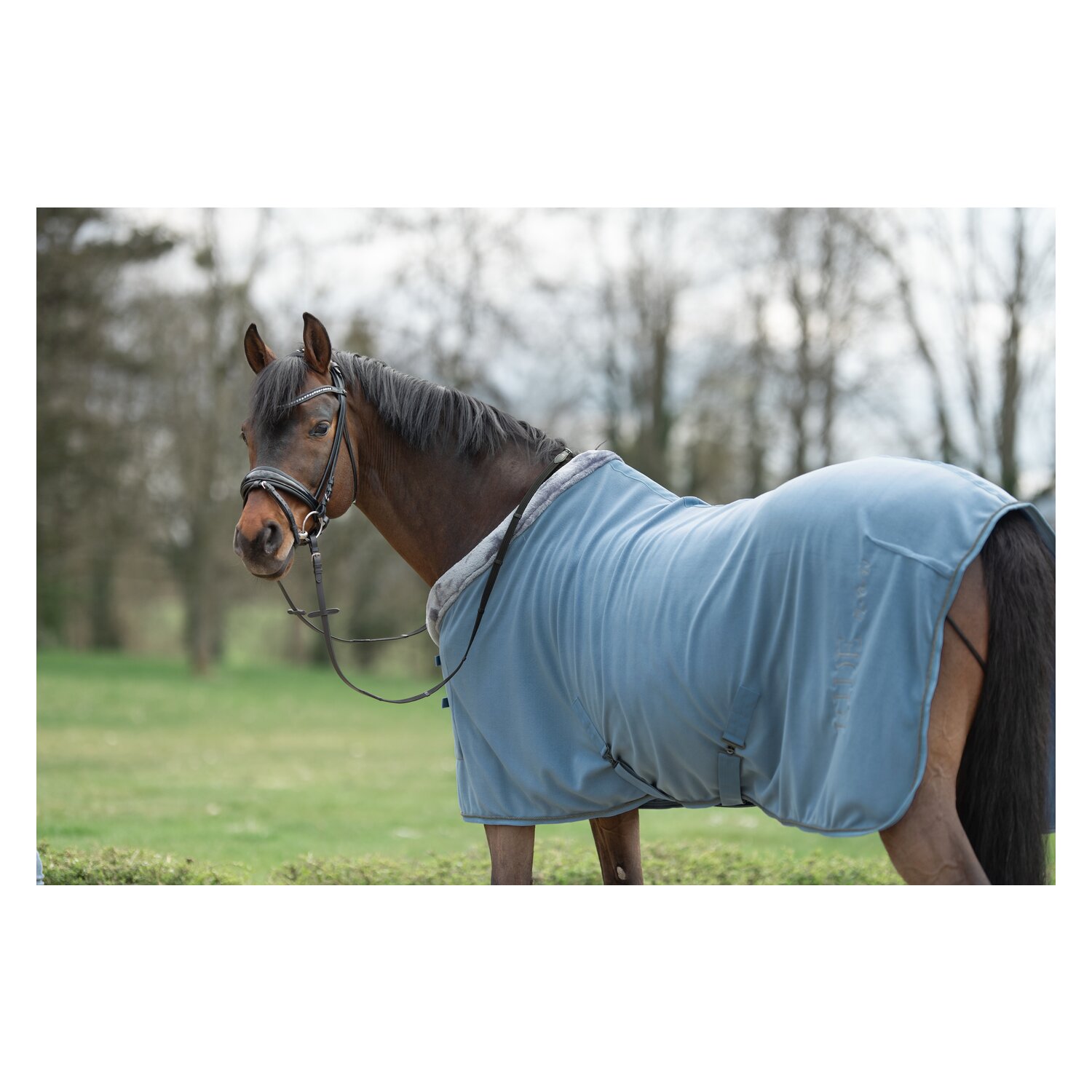 RIDE now Abschwitzdecke  - sky blue