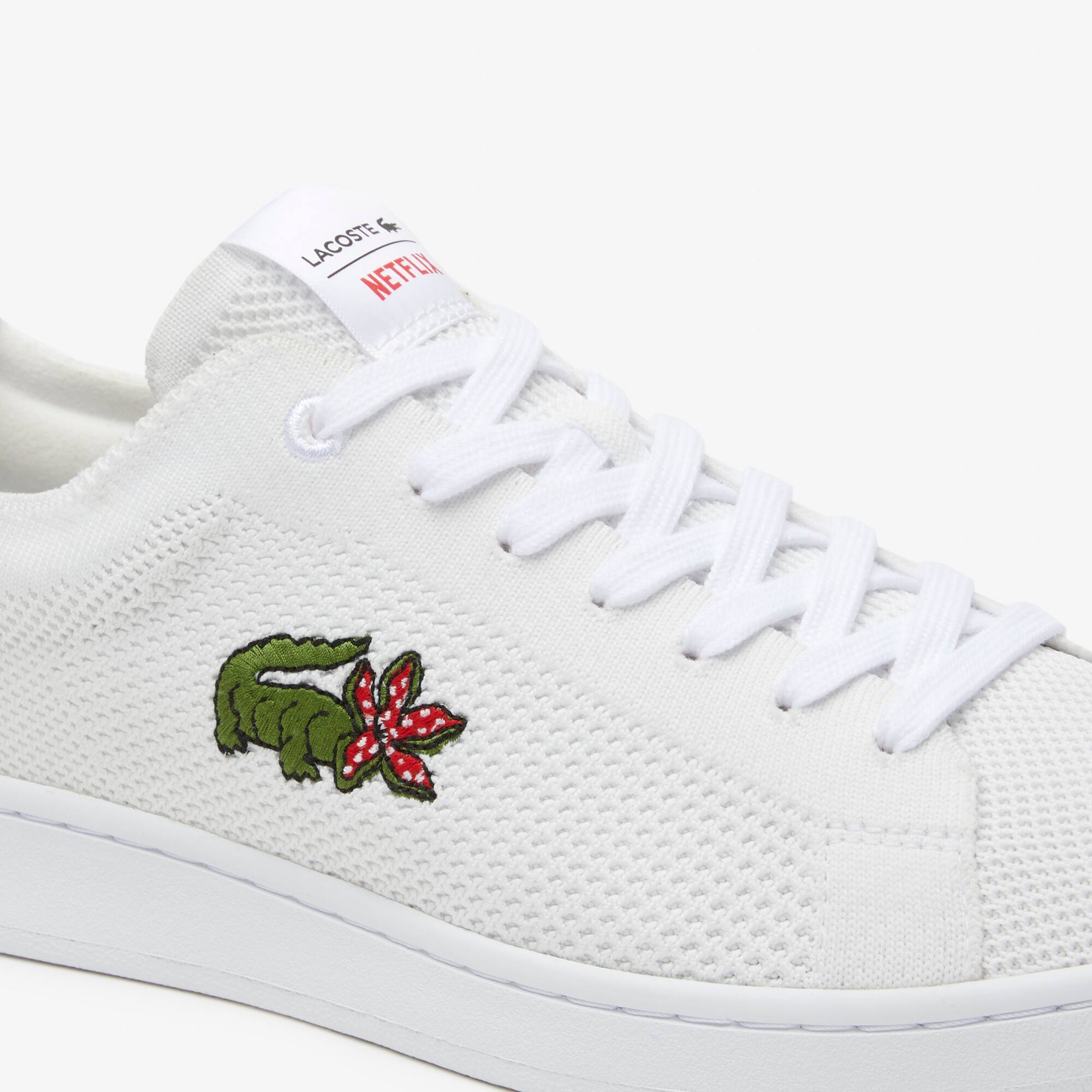 Herren LACOSTE x Netflix Stranger Things Sneakers Carnaby Piquée aus Textil Sneakers - Weiss - Lacoste - Herren