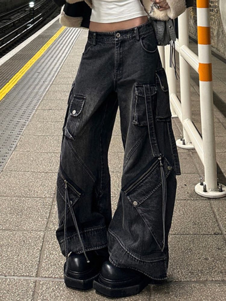 Coline - Low Rise Washed Wide Leg Cargo Jeans