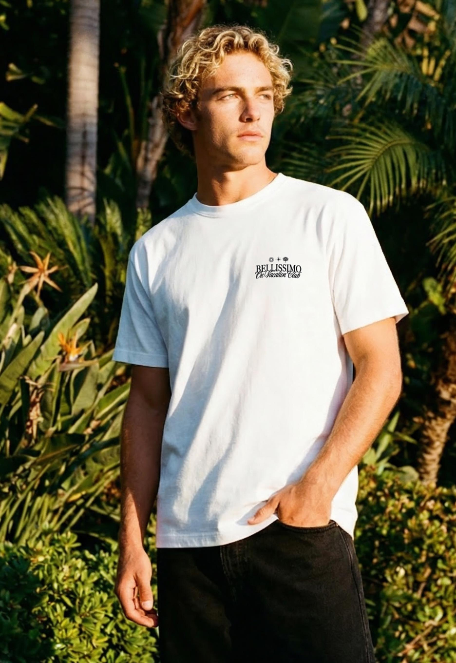 On Vacation Postcard Italia T-shirt