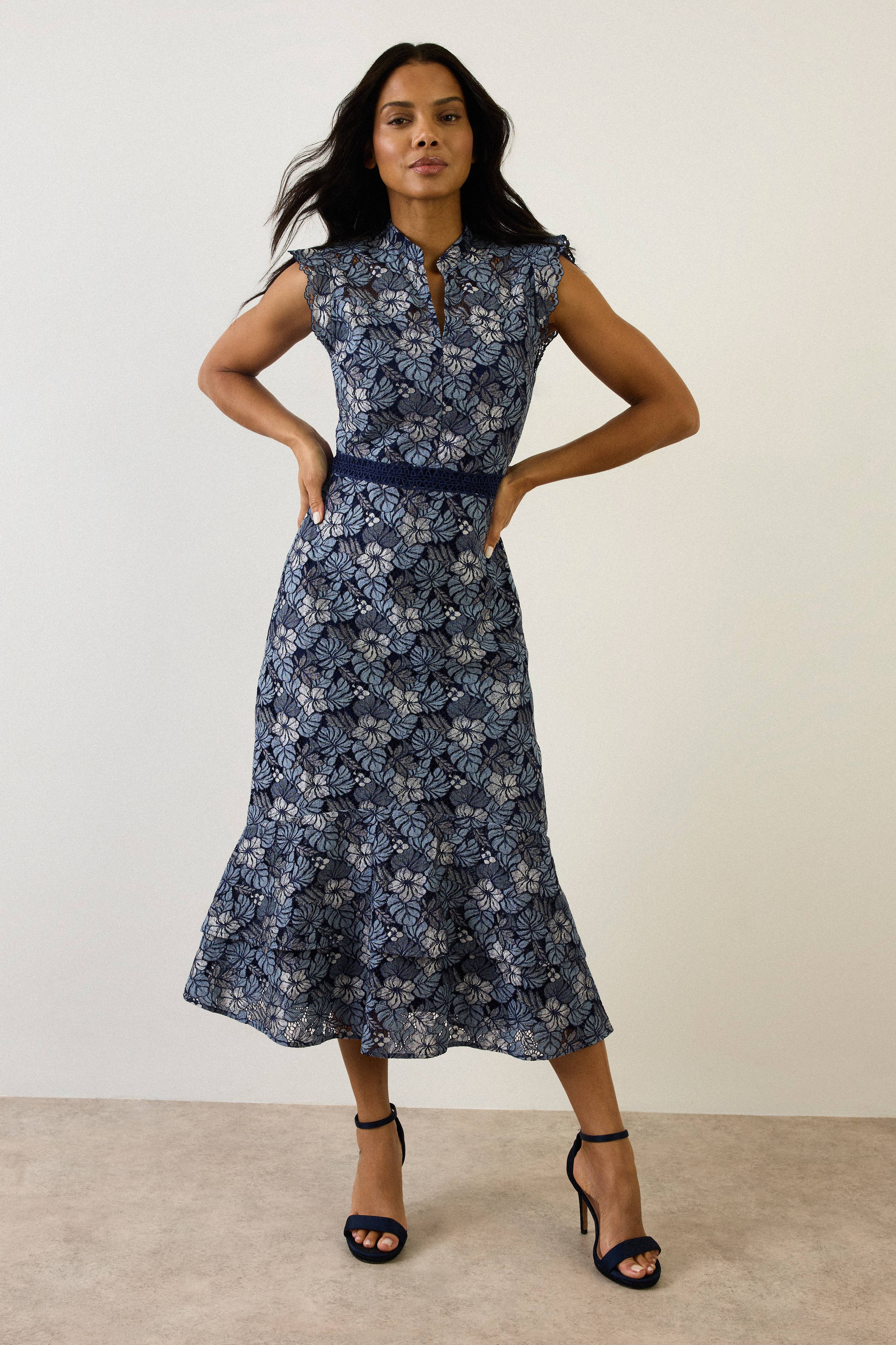 Wallis Robe Midi À Dentelle Avec Manches À Volants