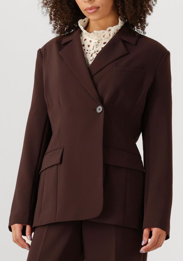bruine second female blazer fique fitted blazer