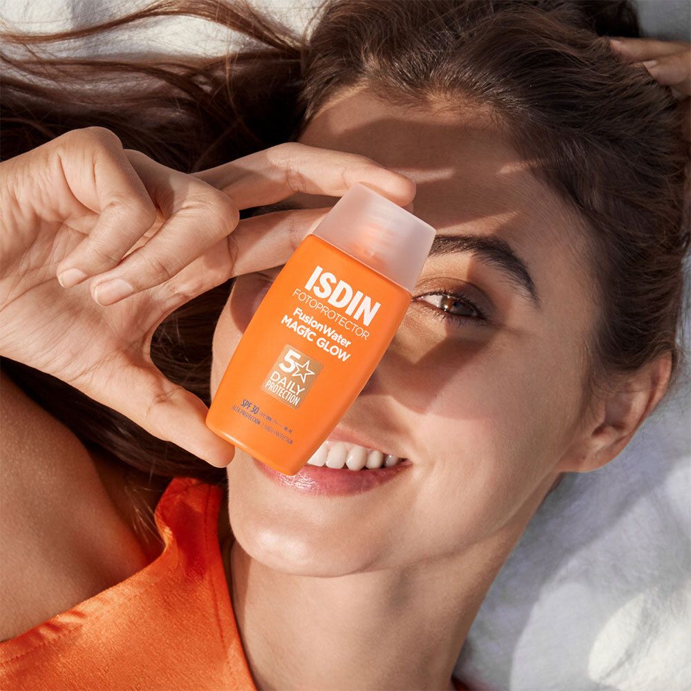 ISDIN FusionWater MAGIC Glow Sonnencreme Gesicht LSF 30 mit Bräunungsbooster