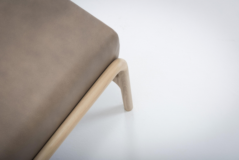 Gazzda Fawn hocker natural Dakar Leather Stone