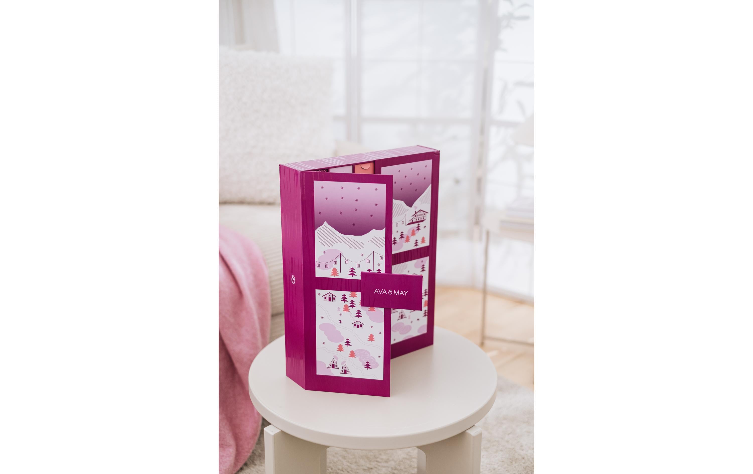 Adventskalender mit Miniprodukte<br>24 duftende Überraschungen – Minikerzen, Diffuser und mehr für eine festliche Adventszeit