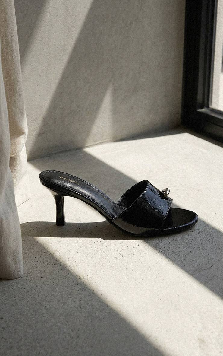 Noir Mules À Talon Moyen En Synthétique Avec Détail Anneau Ajouré