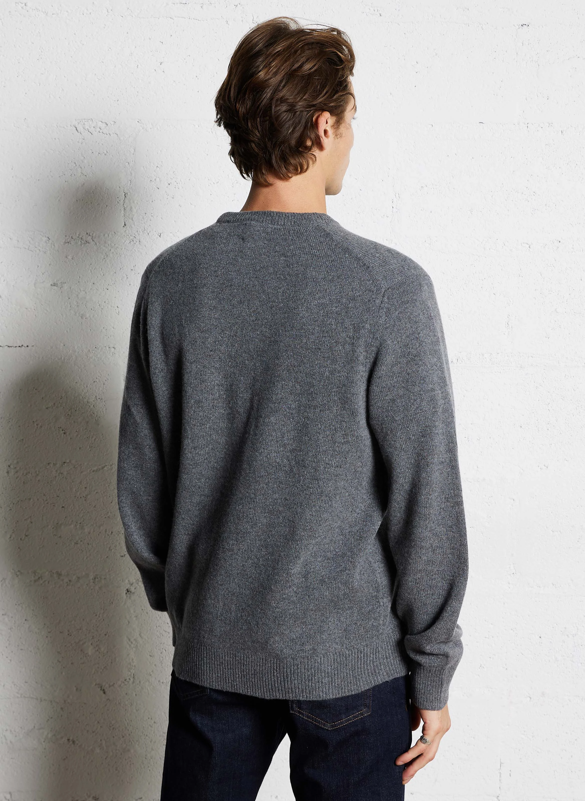 Pull regular-fit col rond brodé en laine | Gris