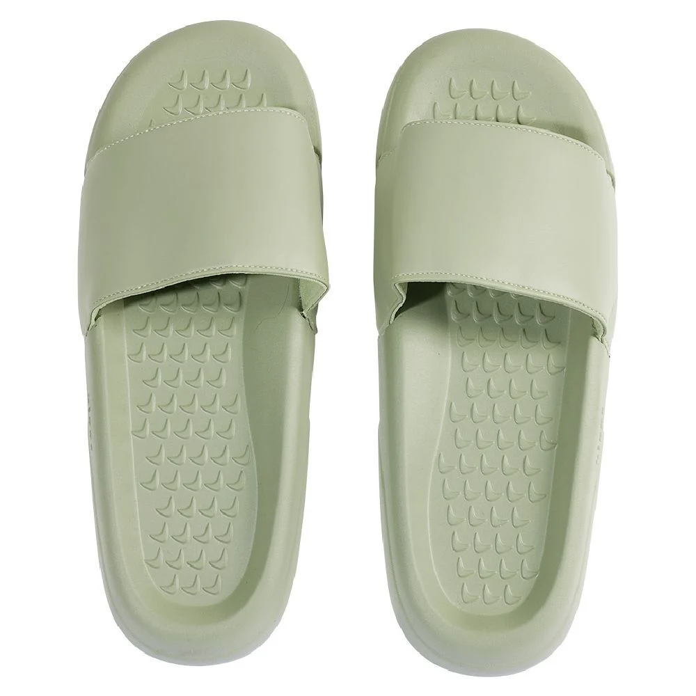 Sandales claquettes plastique vert uni T44/45