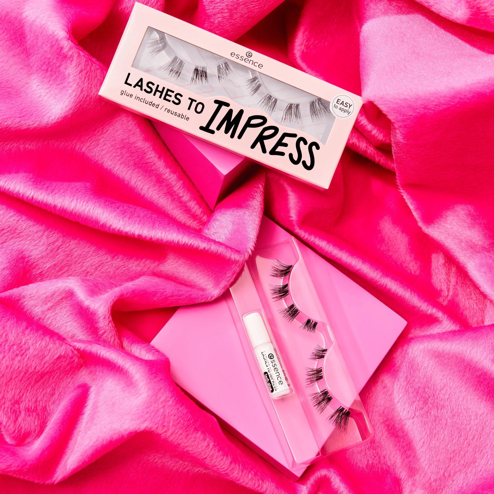 LASHES TO IMPRESS