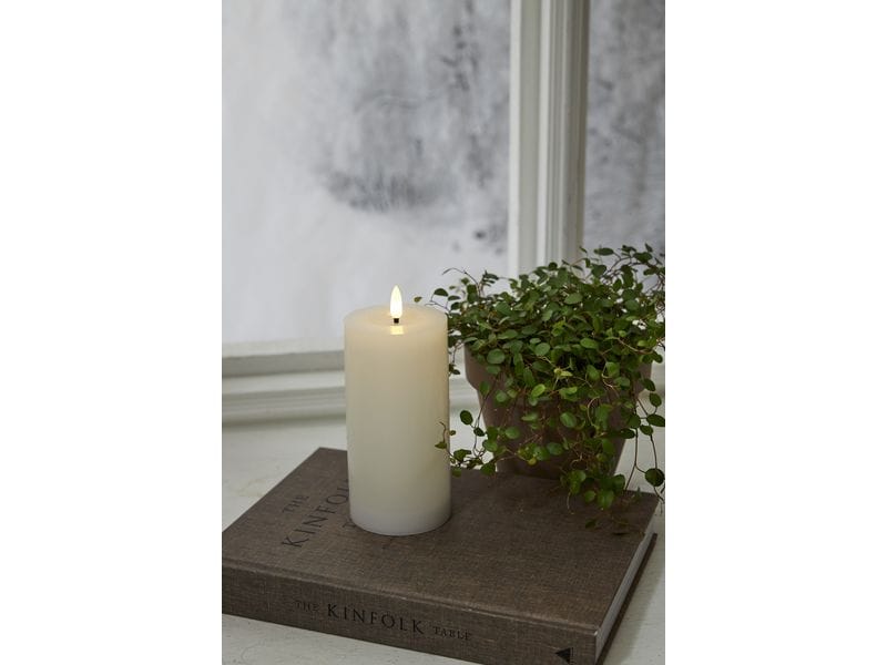 Star Trading LED-Kerze Pillar Flamme Flow Indoor, Weiss, 17 LED-Kerze im Pillar-Design