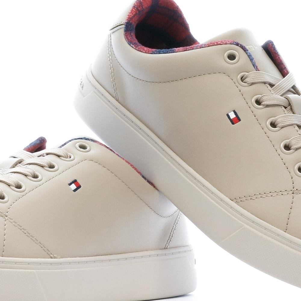 Tommy Hilfiger Baskets Marrons Femme Tommy Hilfiger Essential Court