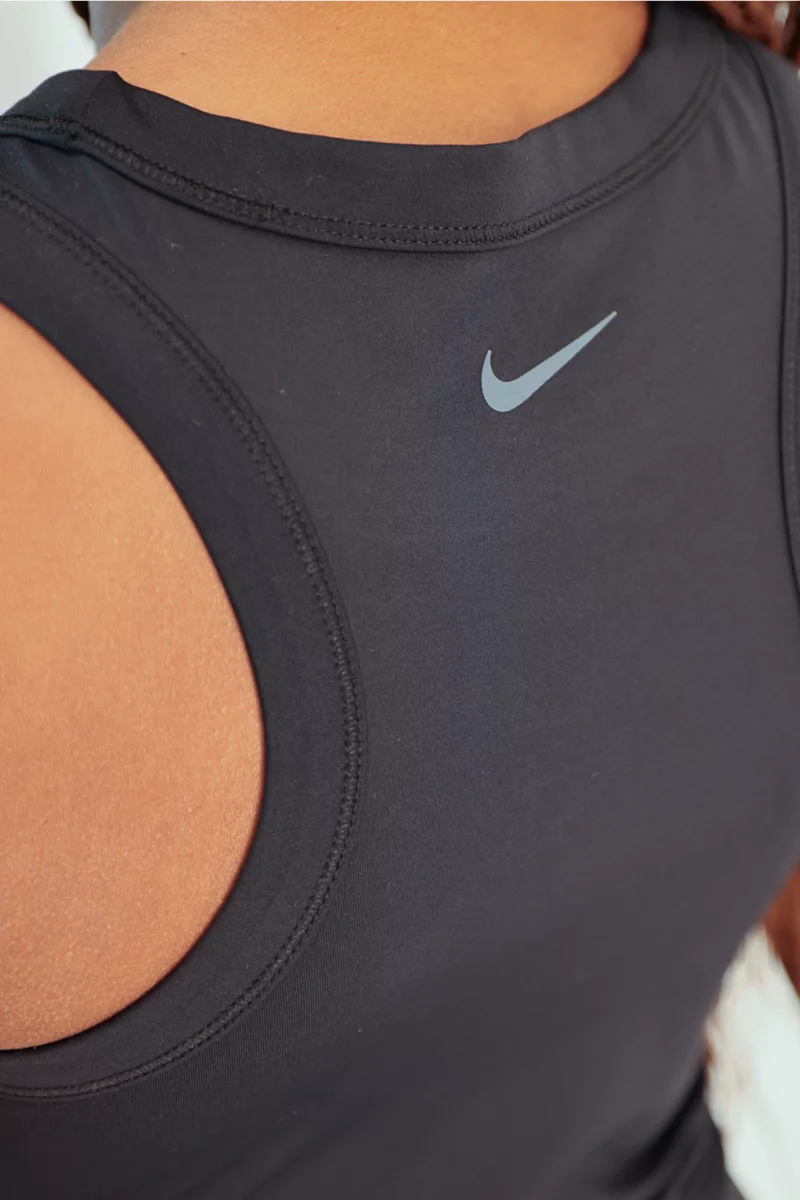 Nike Dri-FIT One Fitted Crop Damen Top