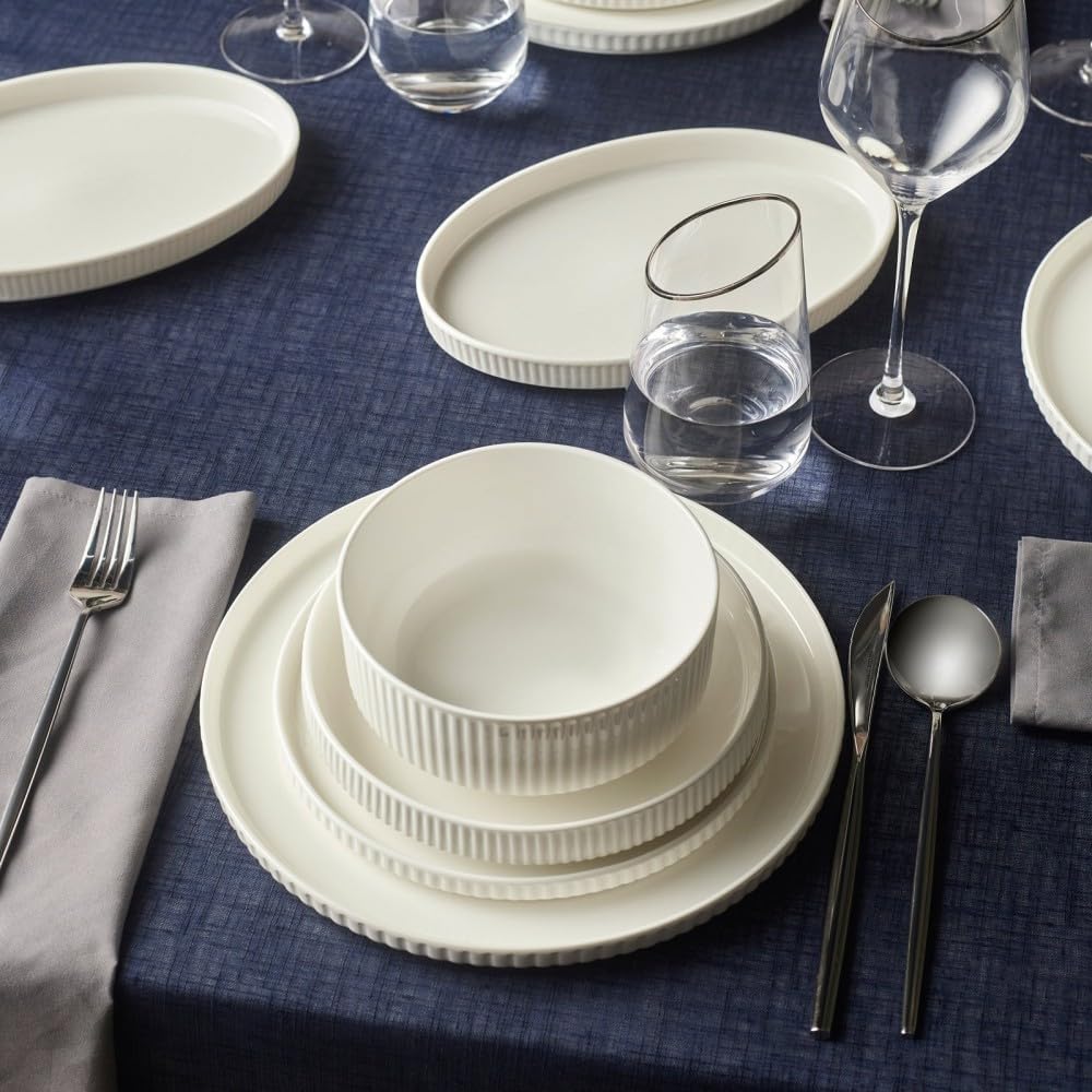Karaca Forever Bone Pablito - 53-teiliges Geschirrset 12 Personen Modern, New Bone Teller Set Porzellan, Geschirr Set mit Müslischalen, Suppenschalen, Servierplatte, Pastateller, Dessertteller - Weiß