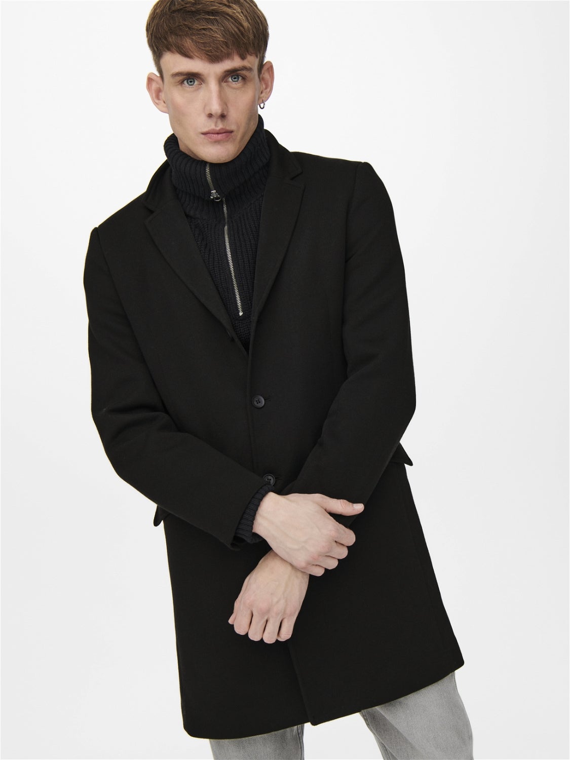 ONSJULIAN Mantel Black