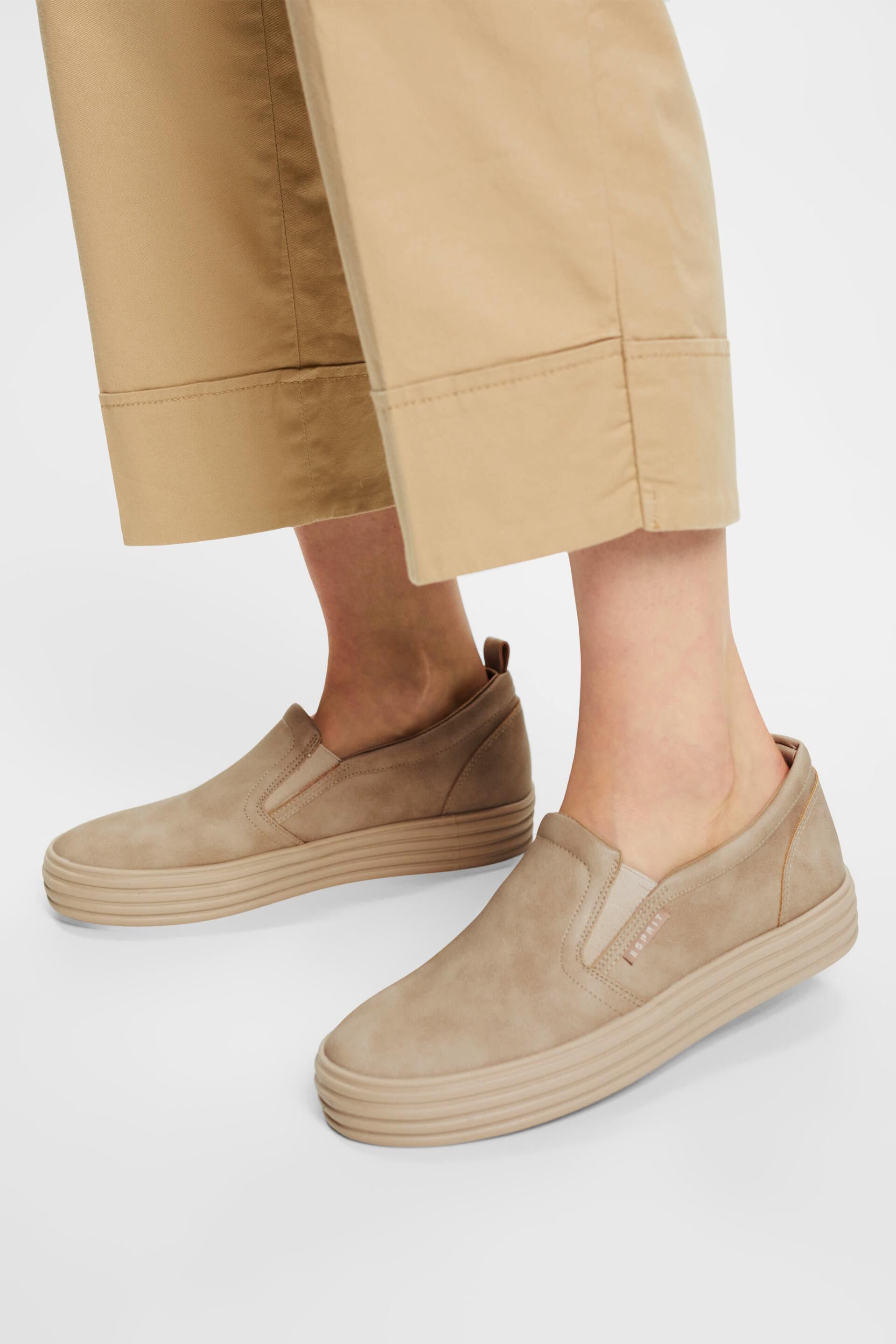 Sneakers à enfiler en similicuir dotées d’une semelle à plateau