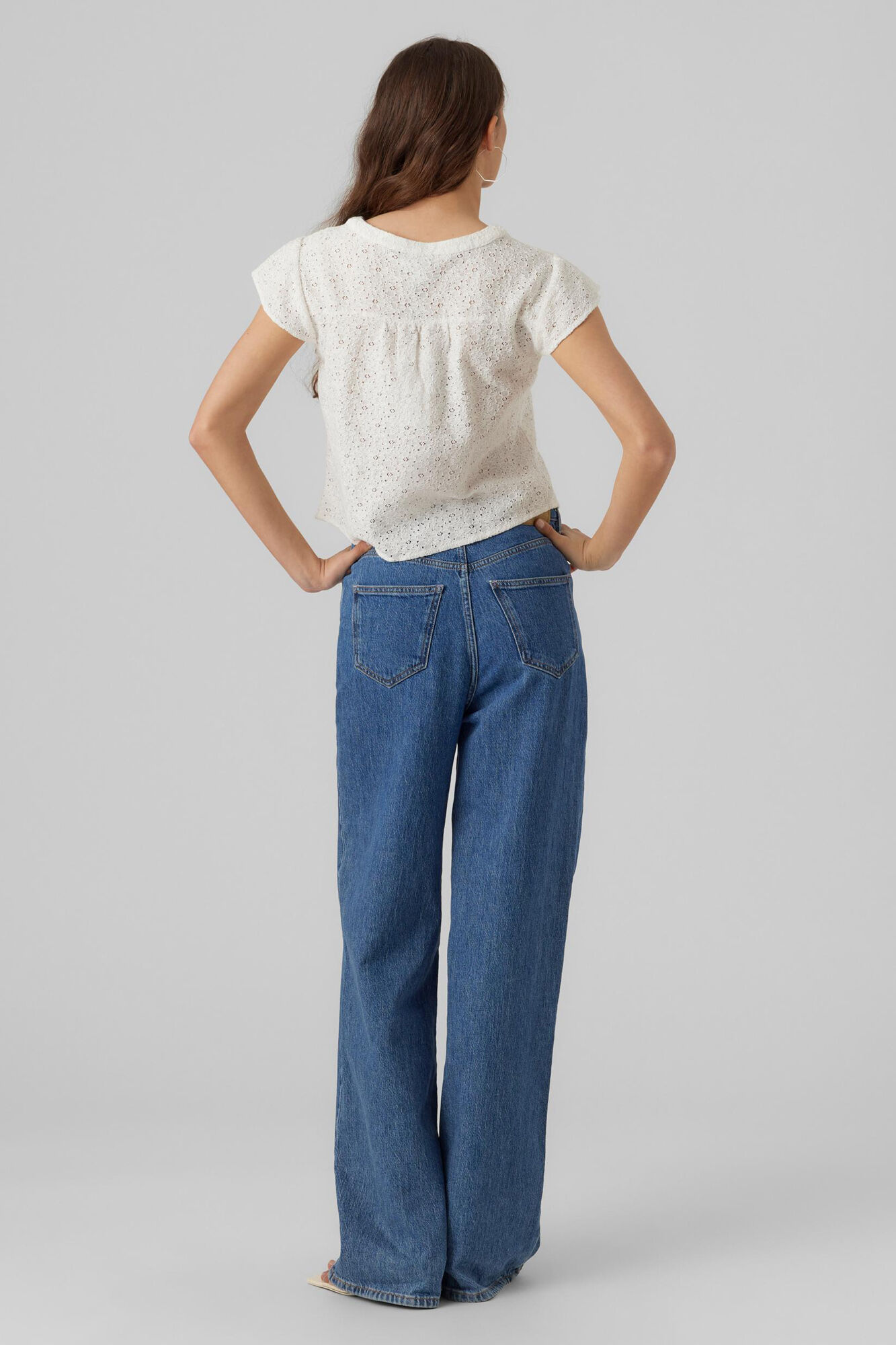 Blusa de manga curta com babados - Branca