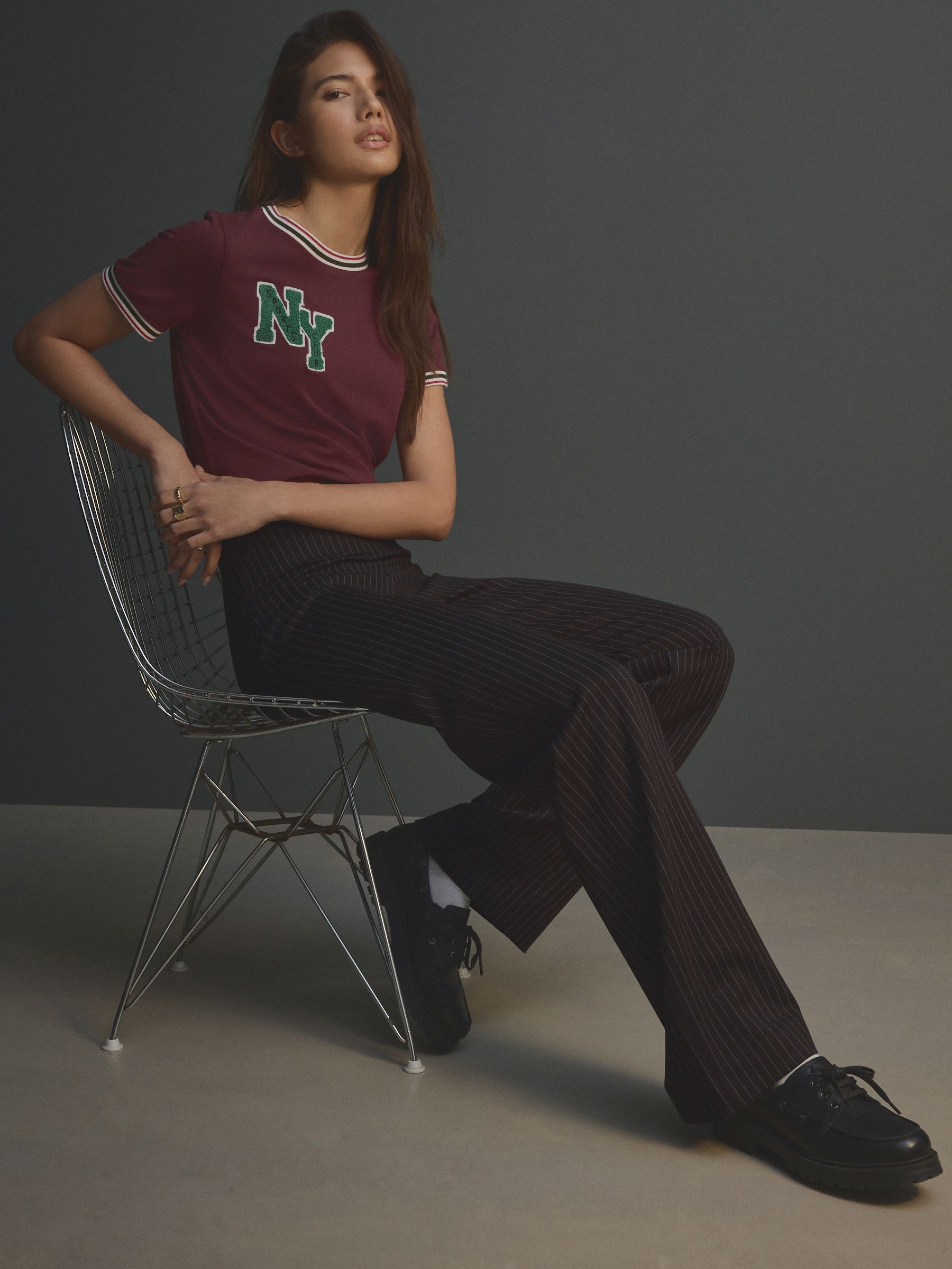 Zwart met krijtstreep - Smoothing Ponte Jersey Broek met Wijde Pijpen