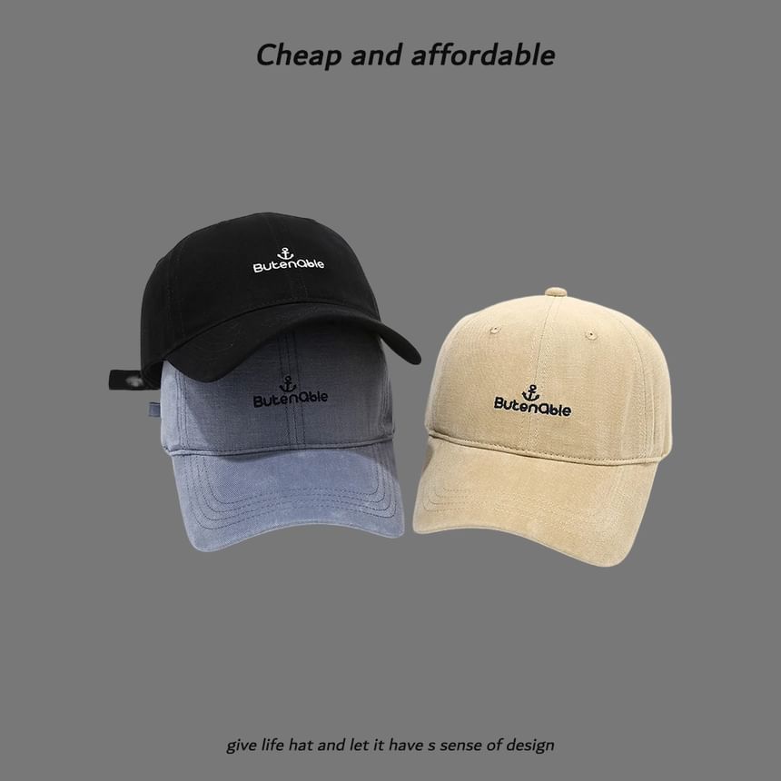 Alpha Kiss - Baseballpet met geborduurde letters