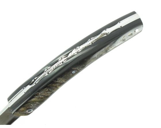 Le Thiers - Plein Manche Buffle Brut - Ressort, Platine et lame ciselés - Lame vieillie Couteau de Poche Le Thiers par l'Arbalète