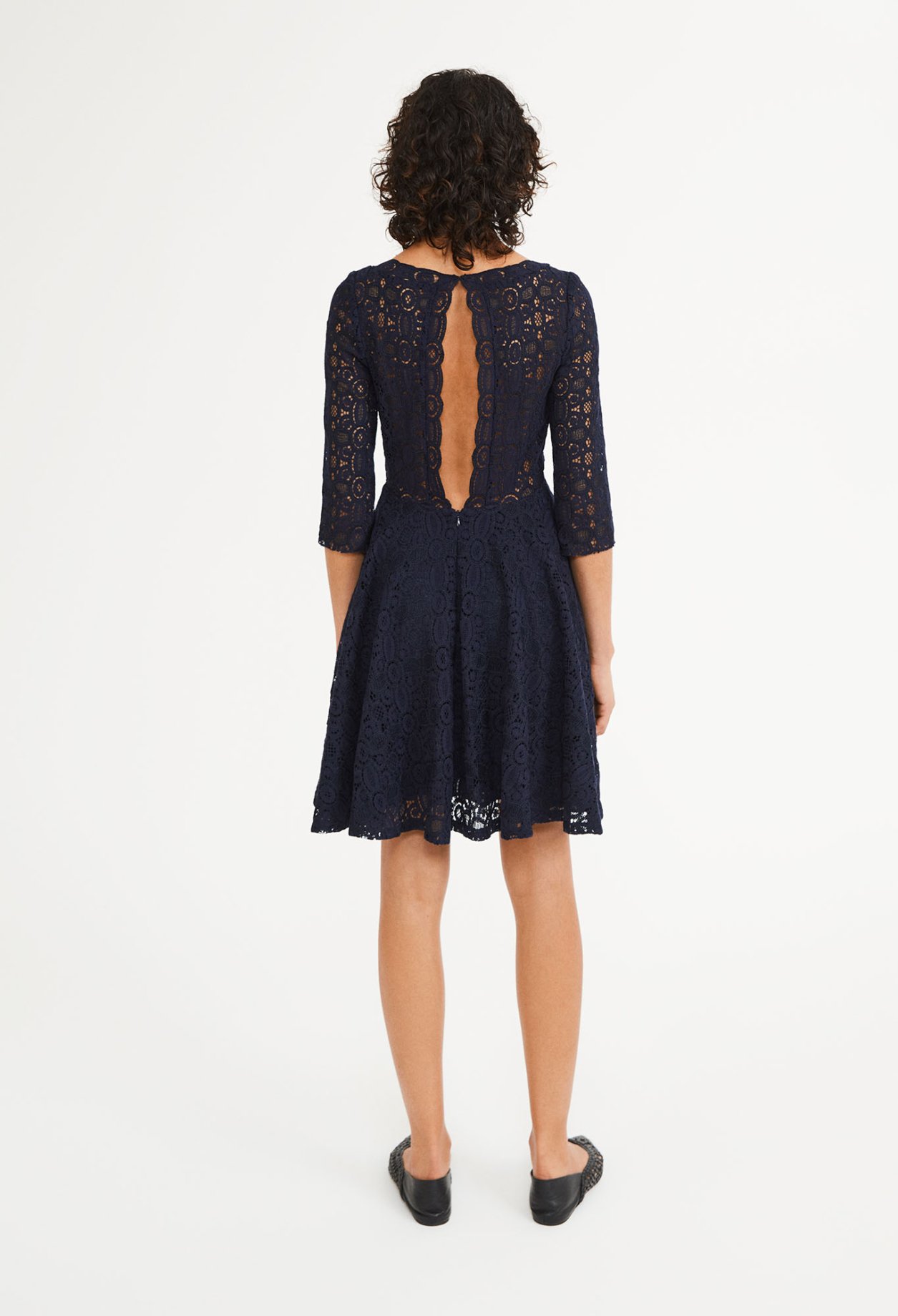 Robe en dentelle.