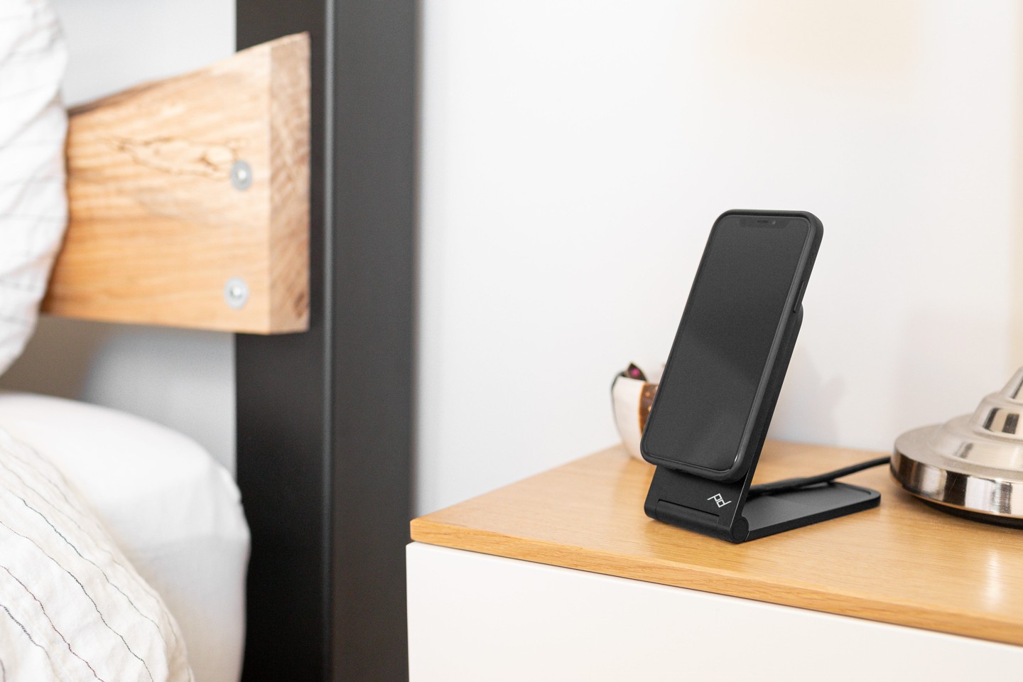 Peak Design - Mobile Wireless Charging Stand - Black