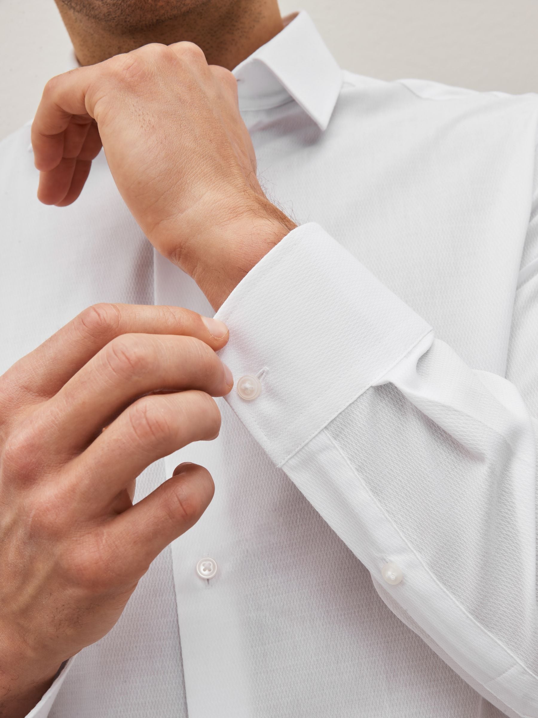 Wit - Normale Pasvorm - Onderhoudsvriendelijk, getextureerd, slim fit overhemd met enkele manchet