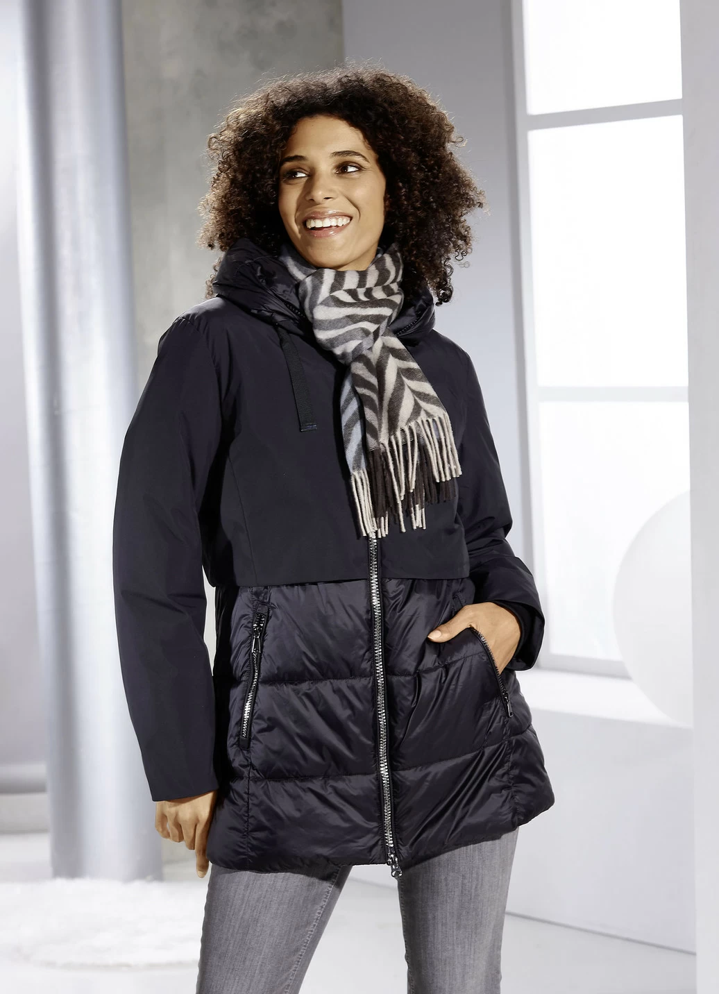 Funktionsjacke in angesagtem Materialmix