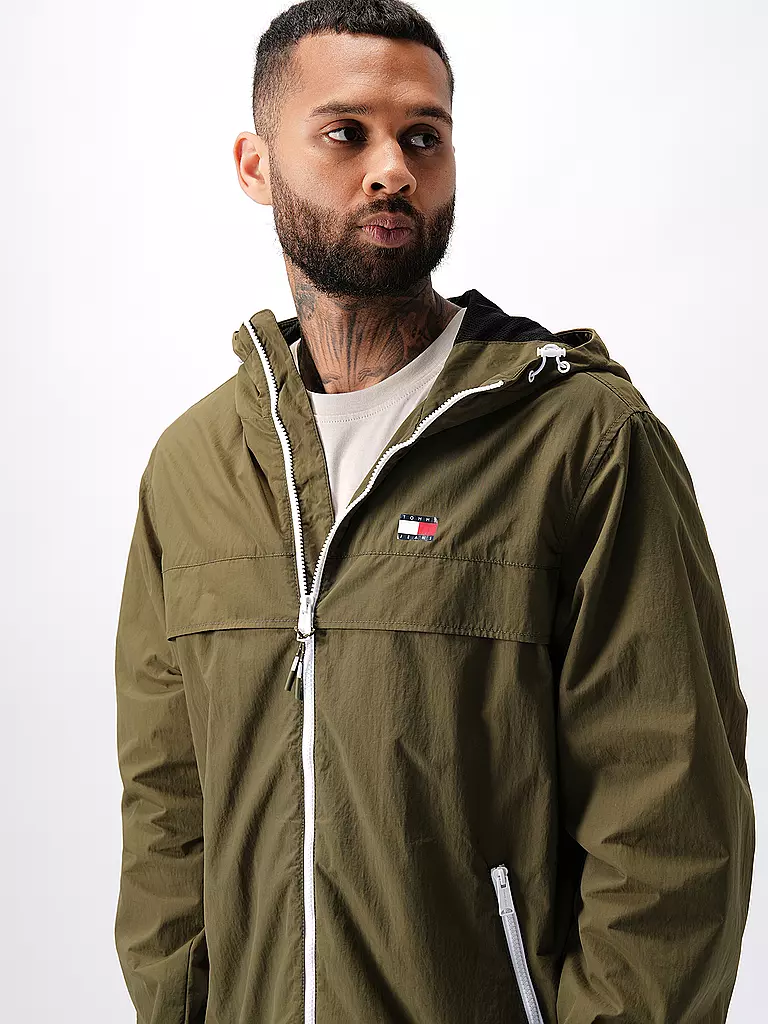 TOMMY JEANS Windbreaker CHICAGO olive