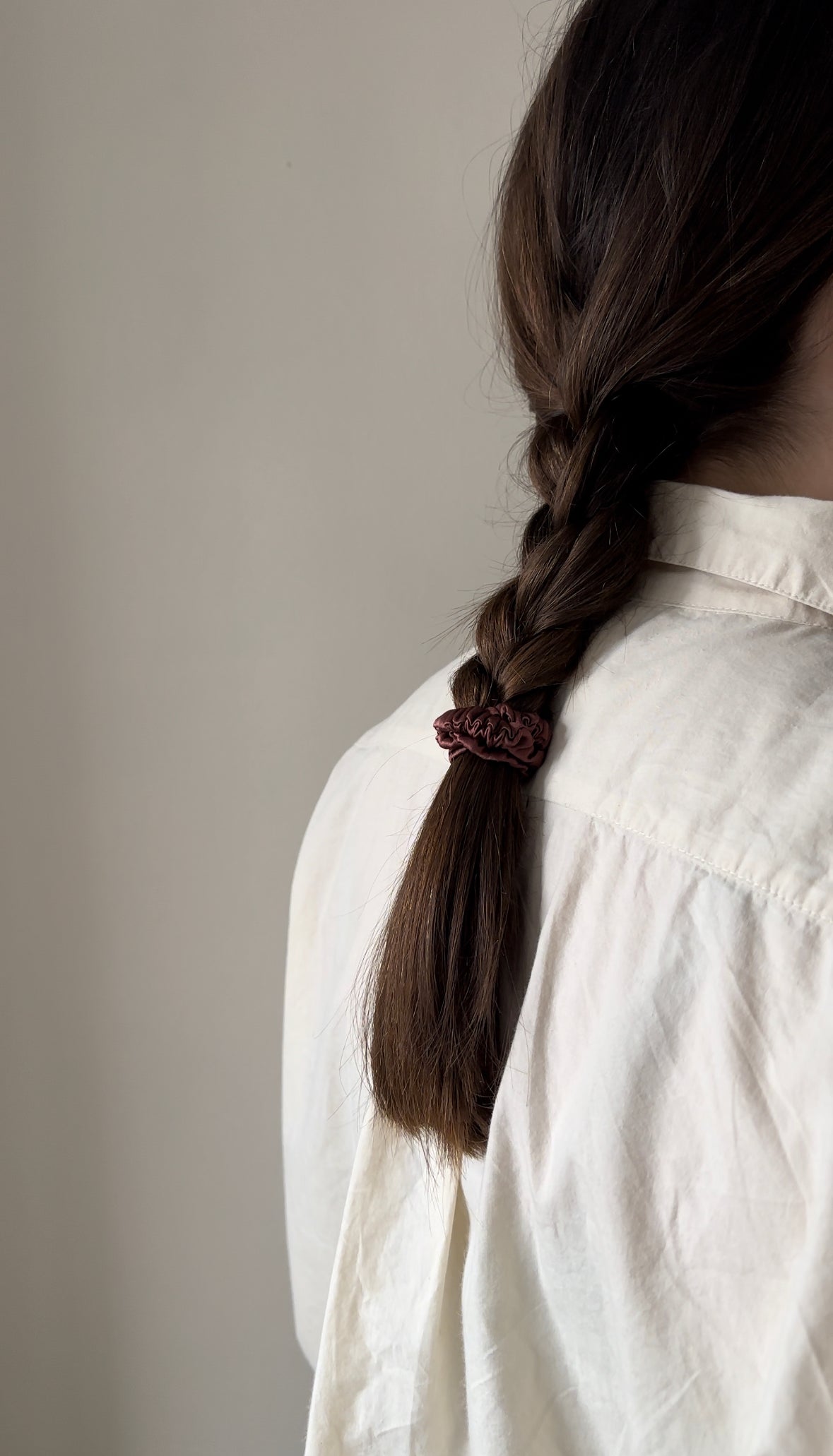 Mellow Mind  Silke scrunchie - brun