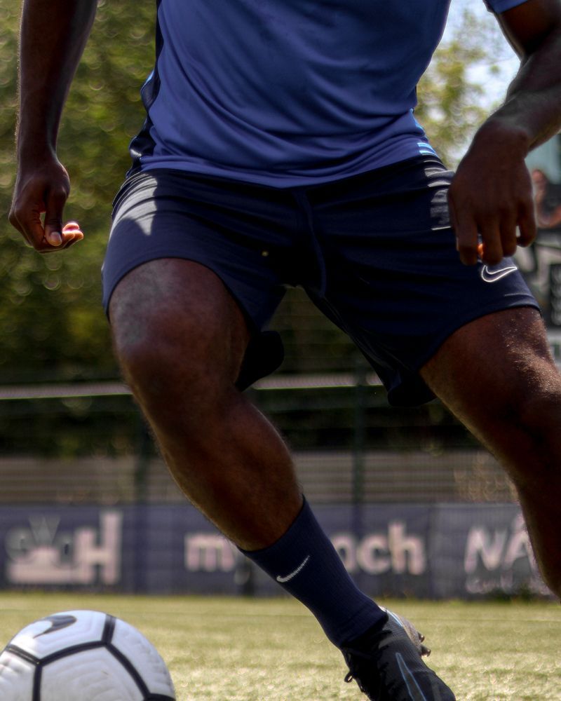 Short Nike Academy 23 pour homme