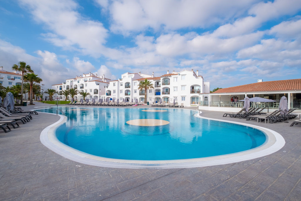 Fergus Style Carema Beach Halfpension - Aparthotel