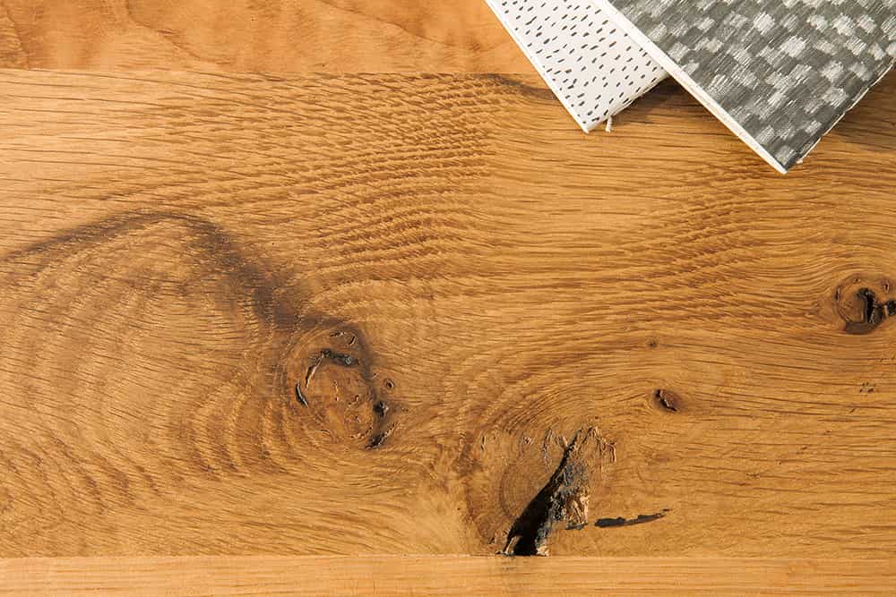 Massivholz Esstisch THOR 240cm natur Wildeiche geölt graues X-Gestell Metall Industrial Design