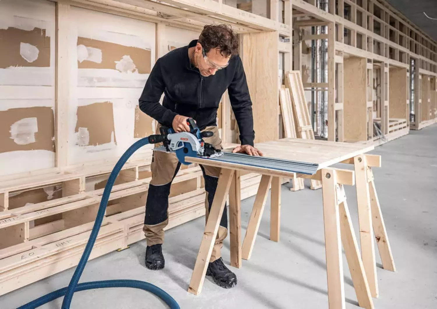 Bosch GKS 18V-57-2 GX 18V accu Afkortzaag voor geleiderail body inclusief FSN X 440 - 165mm