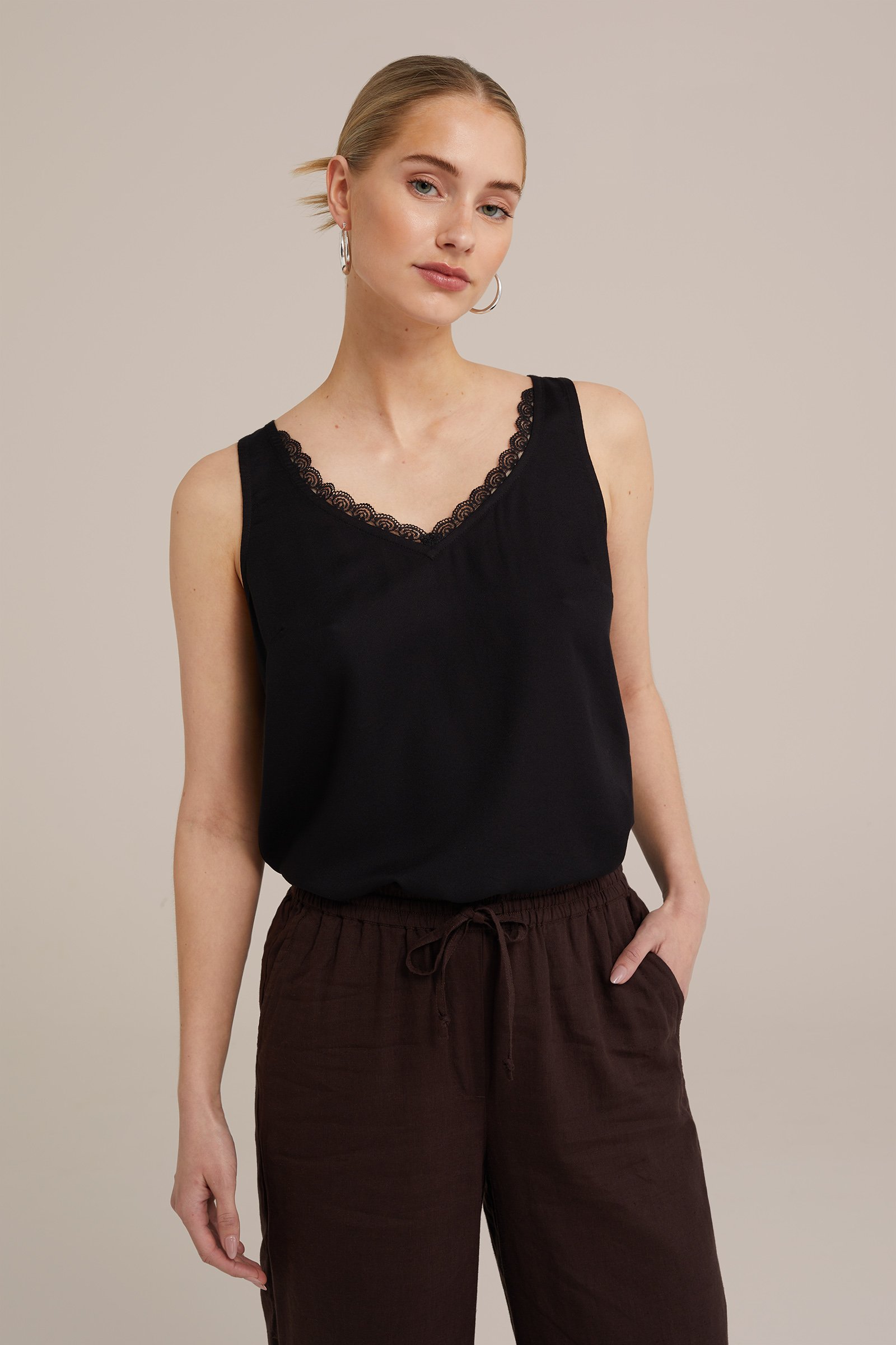 mouweloze top met kant WE Fashion Zwart