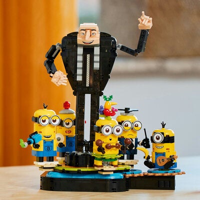 LEGO Despicable Me 75582 Klossebygd Gru og Minions