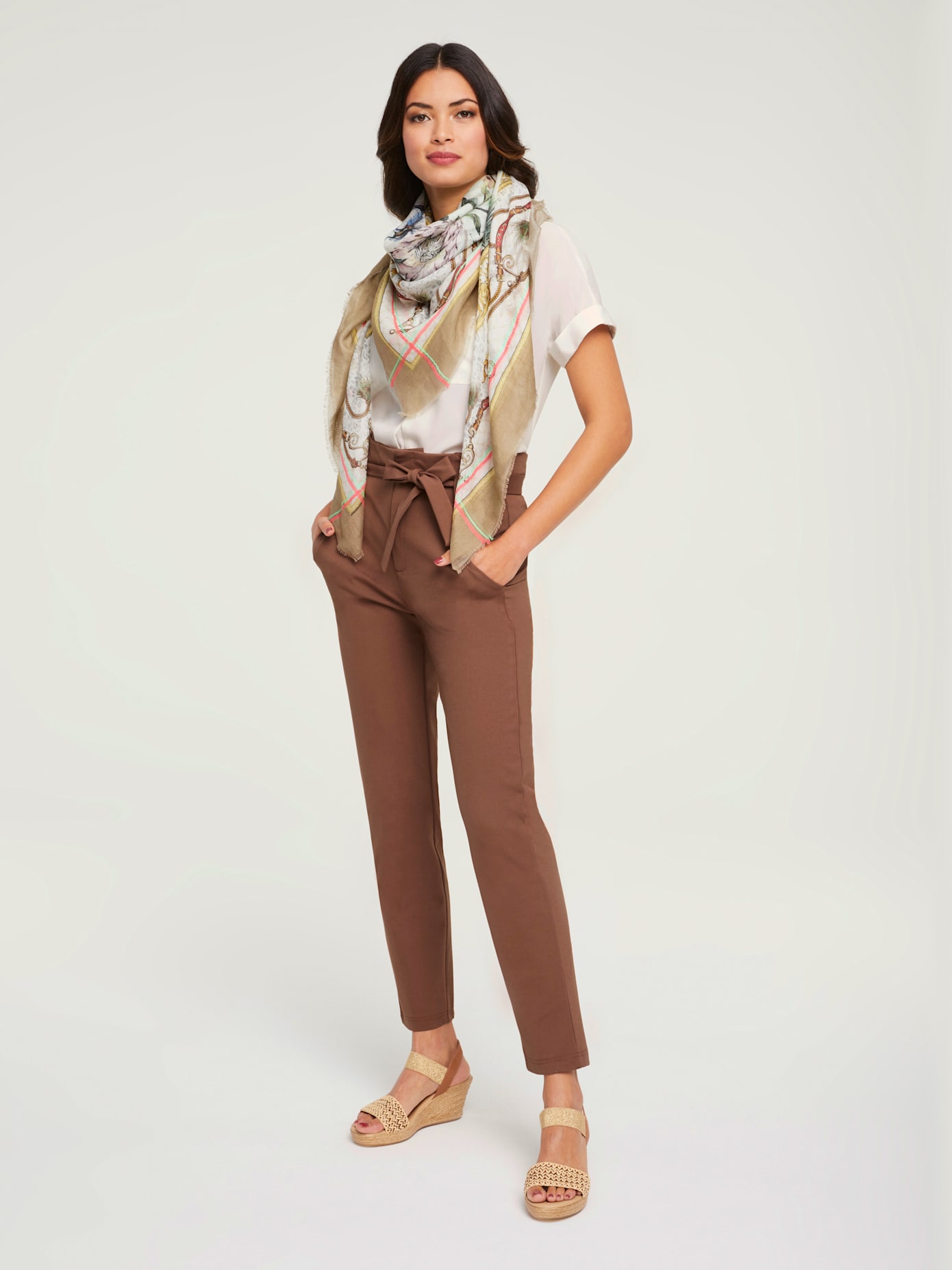 Pantalon coupe carotte