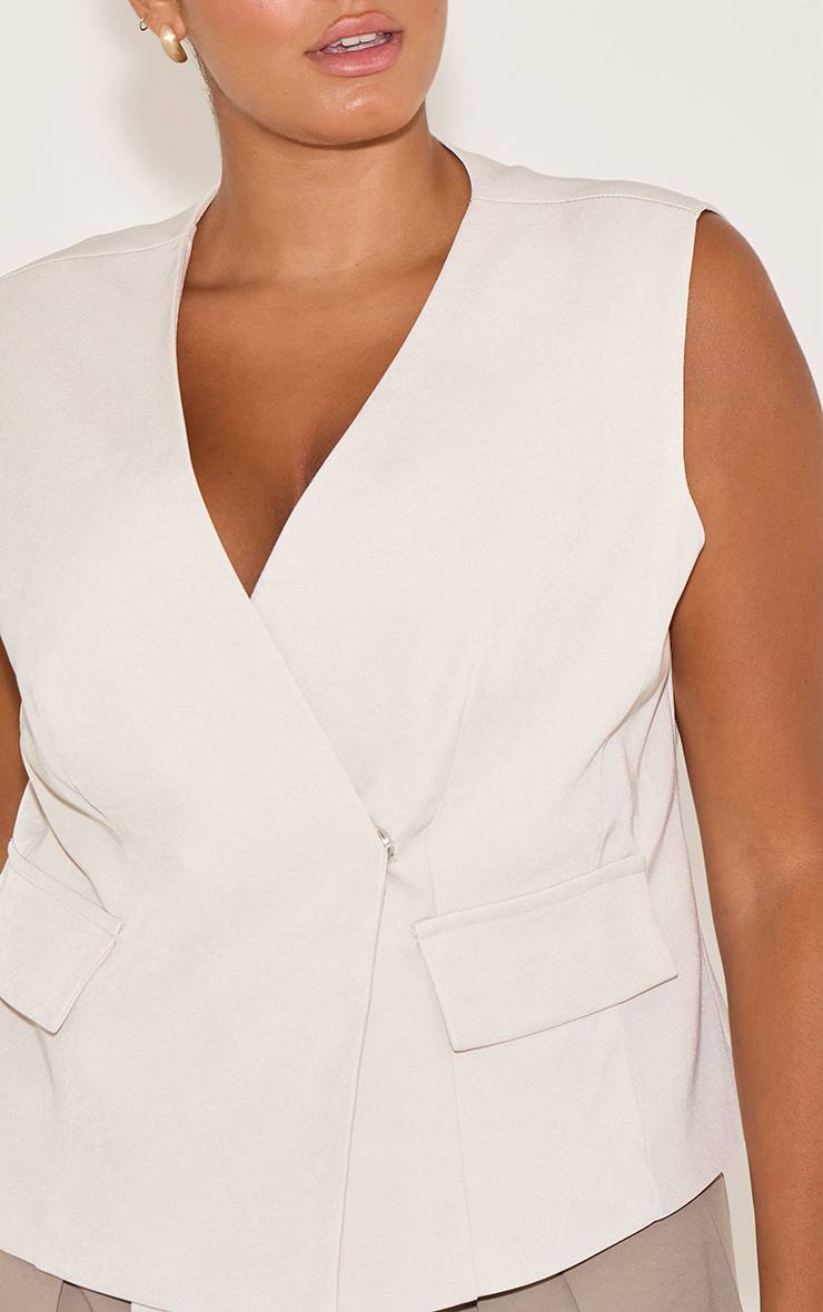 Ecru Gilet Sans Manches Écru À Détail Poches Et Décolleté Plongeant Grande Taille